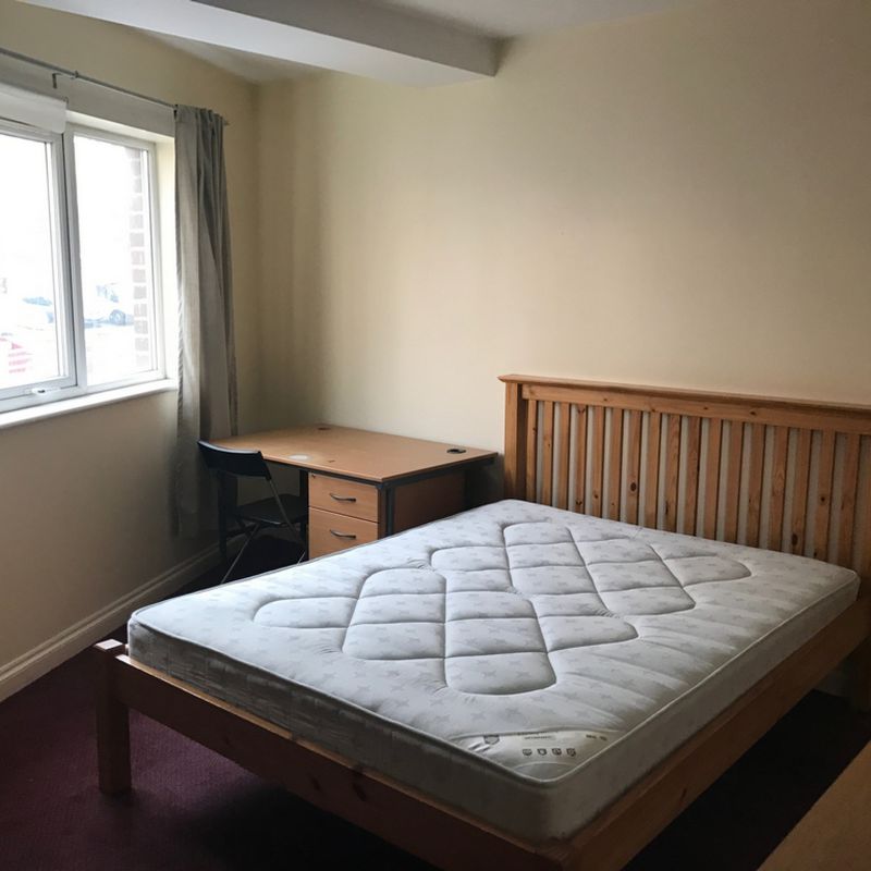 4 Bedroom Flat To Rentin Lenton-£98 pw Hyson Green