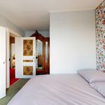 Rent a room of 350 m² in Paris