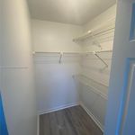 Rent 2 bedroom house of 127 m² in Pembroke Pines