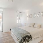 Rent a room of 140 m² in Lisboa