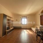 Affitto 4 camera appartamento di 85 m² in Rosignano Marittimo