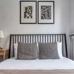Rent 1 bedroom apartment of 57 m² in paris