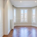 Rent 3 bedroom house of 144 m² in Madrid