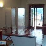 Affitto 2 camera appartamento di 58 m² in Rapallo