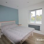 Rent 1 bedroom apartment in Borehamwood