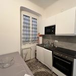 Affitto 6 camera appartamento di 74 m² in Genova