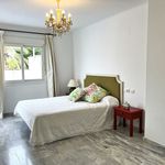 Alquilo 3 dormitorio apartamento de 165 m² en Nueva Andalucía