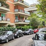 Affitto 5 camera appartamento di 140 m² in Roma