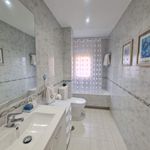 Rent 4 bedroom house of 270 m² in Villaviciosa de Odón