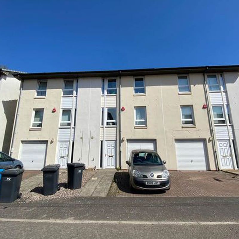 Town house to rent in Friary Gardens, Dundee DD2 Lochee