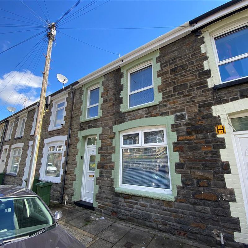 3 bedroom property to let in Park Street, Penrhiwceiber, Mountain Ash - £750 pcm Miskin