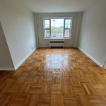 Rent 1 bedroom apartment of 69 m² in New Rochelle
