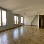 Rent 3 bedroom apartment of 58 m² in Saumur