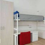 Rent 3 bedroom house of 78 m² in Milano