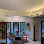 Rent 5 bedroom house of 190 m² in Roma
