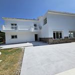 Rent 4 bedroom house of 380 m² in Marbella