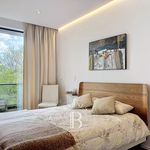 Huur 4 slaapkamer appartement van 259 m² in Uccle