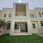 Rent 3 bedroom house of 233 m² in Dubai