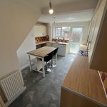 Rent 3 bedroom house in Llanyravon