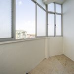 Rent 2 bedroom apartment of 85 m² in Pontinha