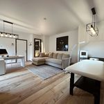 Huur 1 slaapkamer appartement van 130 m² in Bruxelles-Louise