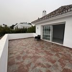 Rent 5 bedroom house of 400 m² in Málaga