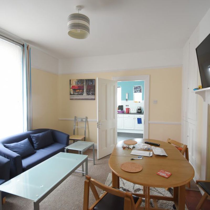 Spacious 6 Double Bedroom Student House, Mutley, Plymouth Ford Park