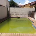 Rent 4 bedroom house of 300 m² in Johannesburg