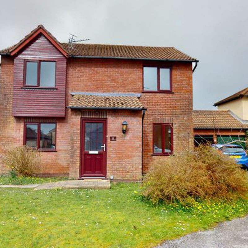 Detached house to rent in Porth Y Plas, Johnstown, Carmarthen, Carmarthenshire SA31