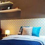 Rent a room of 140 m² in València
