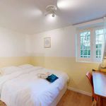 Rent a room in Suresnes
