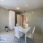 Affitto 4 camera appartamento di 130 m² in Catania