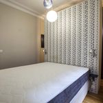 Rent 1 bedroom apartment of 106 m² in Paris