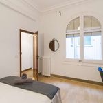 Rent a room of 250 m² in Barcelona