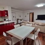 Affitto 4 camera appartamento di 155 m² in Cernusco sul Naviglio