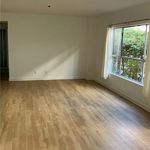 Rent 3 bedroom apartment of 102 m² in West Hollywood