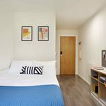 Rent 1 bedroom student apartment of 32 m² in Leeds
