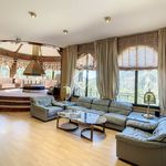 Rent 4 bedroom house of 781 m² in Andorra