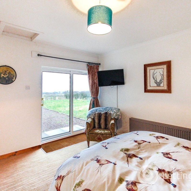 4 Bedroom Flat to Rent at East-Ayrshire, Irvine-Valley, England Moscow