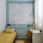 Rent 2 bedroom apartment of 62 m² in Barcelona
