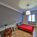 Rent 1 bedroom apartment of 47 m² in Milano