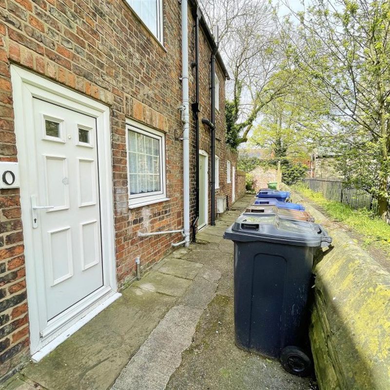 St Marks Square, Selby, 2 bedroom, House - Mid Terrace