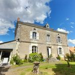 Rent 9 bedroom house of 246 m² in Martigné-Briand
