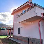 Rent 5 bedroom house of 160 m² in Altavilla Milicia