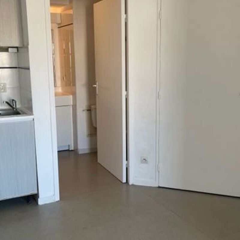 Location appartement 1 pièce 20 m² Lattes (34970)