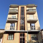 Affitto 2 camera appartamento di 61 m² in Grugliasco