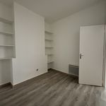 Rent 2 bedroom apartment of 31 m² in Rochefort