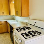 Rent 3 bedroom apartment of 176 m² in Downey