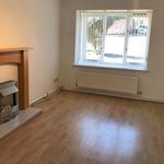 Rent 3 bedroom flat in Pont-Y-Clown