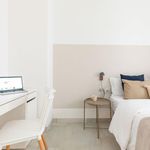 Rent 7 bedroom apartment in Paterna